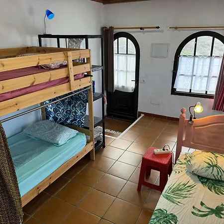 Hostel 7 Calcosas *
