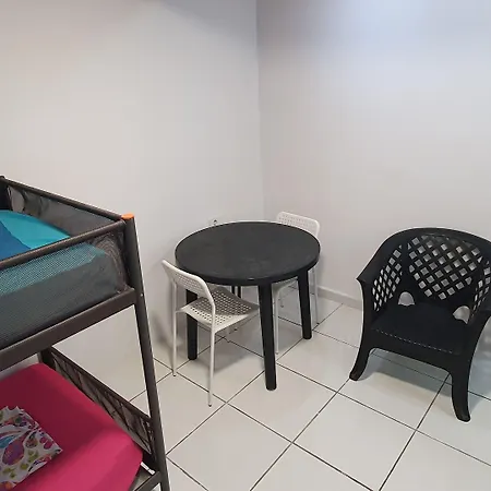 旅馆 7 Calcosas 巴尔韦尔德