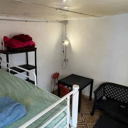 Hostel 7 Calcosas *